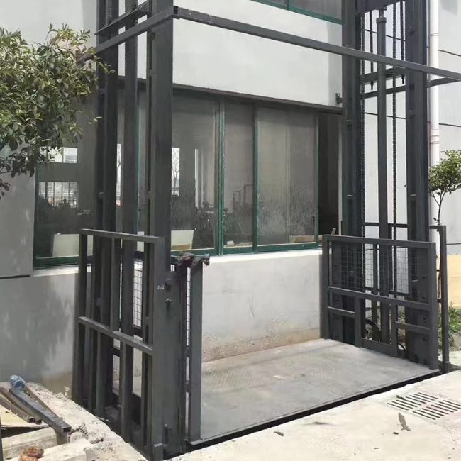 渝水5吨室外升降货梯